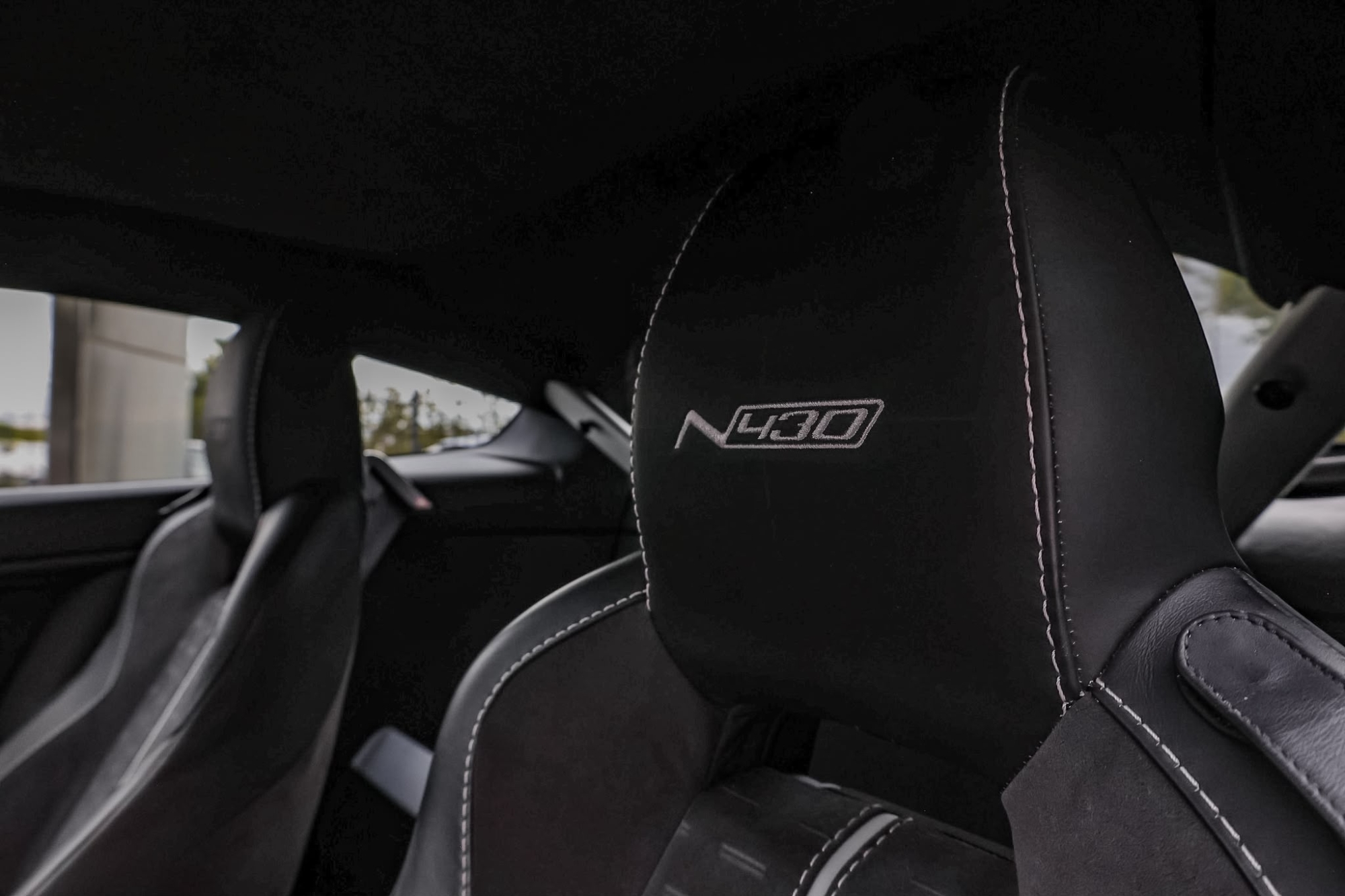 ASTON MARTIN VANTAGE N430 NACIONAL