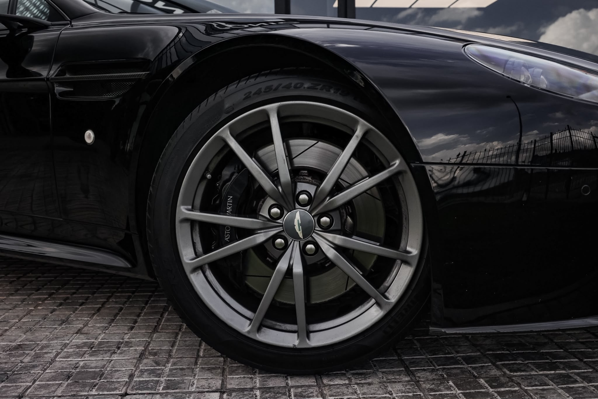 ASTON MARTIN VANTAGE N430 NACIONAL
