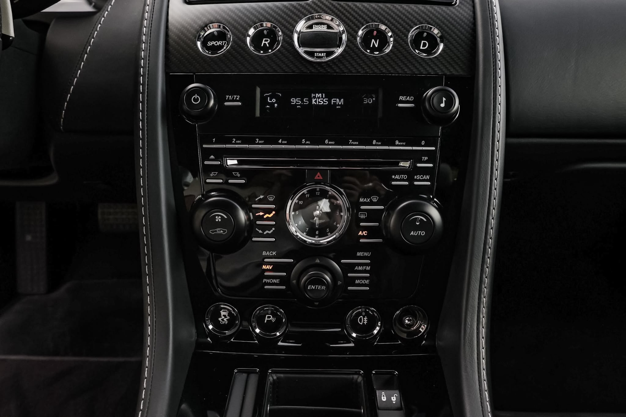 ASTON MARTIN VANTAGE N430 NACIONAL