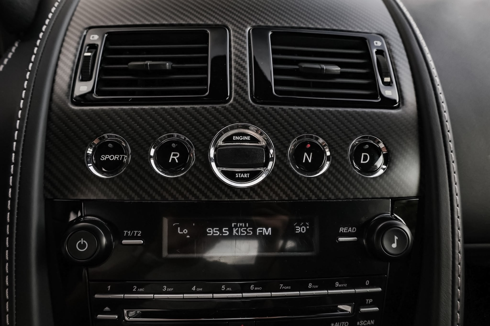 ASTON MARTIN VANTAGE N430 NACIONAL