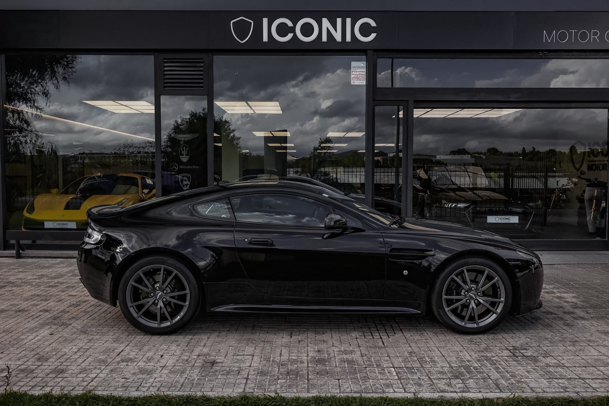 ASTON MARTIN VANTAGE N430 NACIONAL