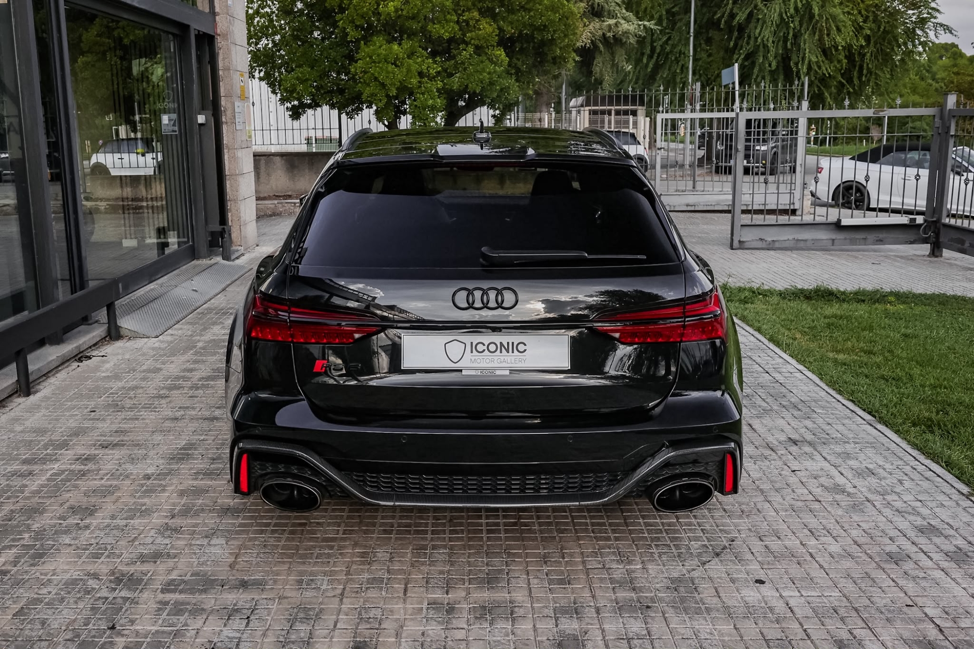 AUDI RS6 AVANT CON FRENOS CERÁMICOS