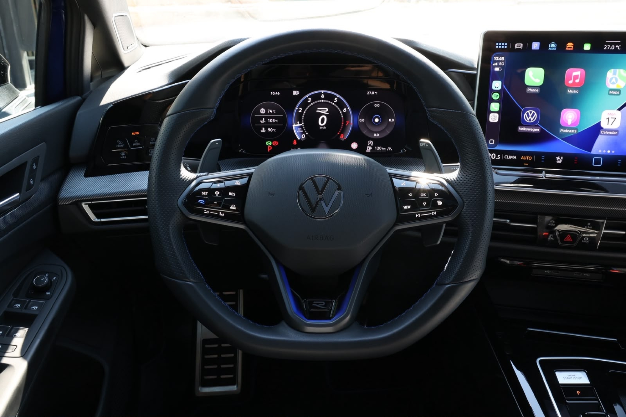 VOLKSWAGEN GOLF R BLACK EDITION