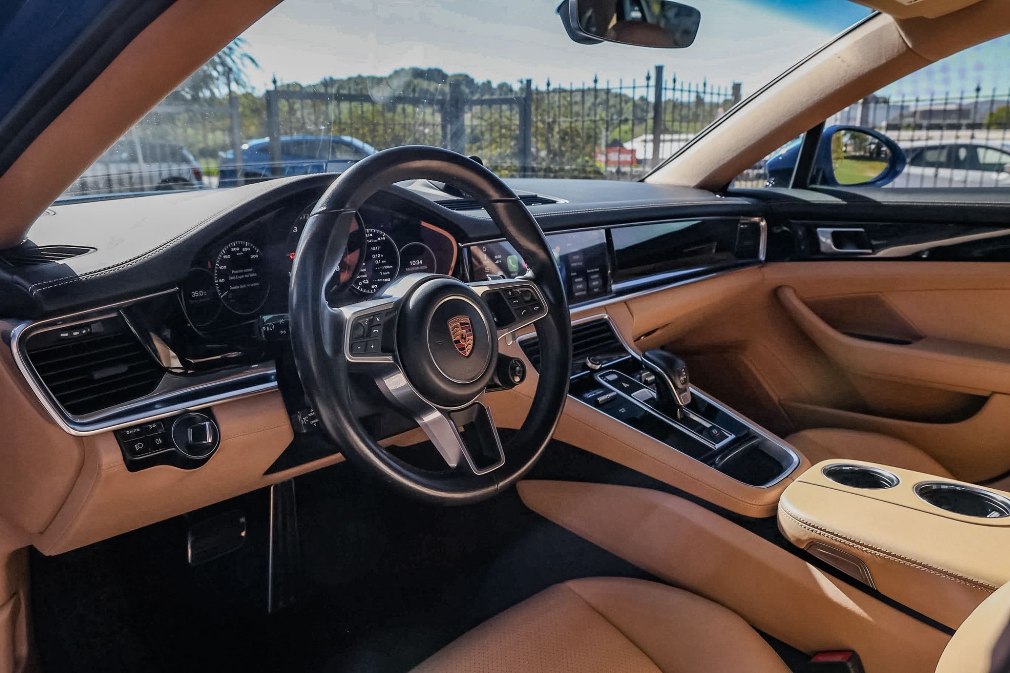PORSCHE PANAMERA 4 E-HYBRID  