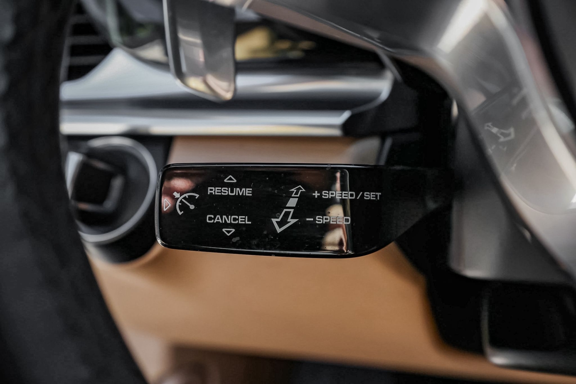 PORSCHE PANAMERA 4 E-HYBRID  
