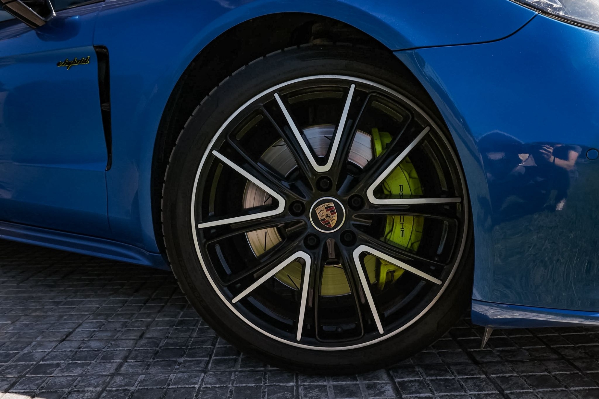 PORSCHE PANAMERA 4 E-HYBRID  