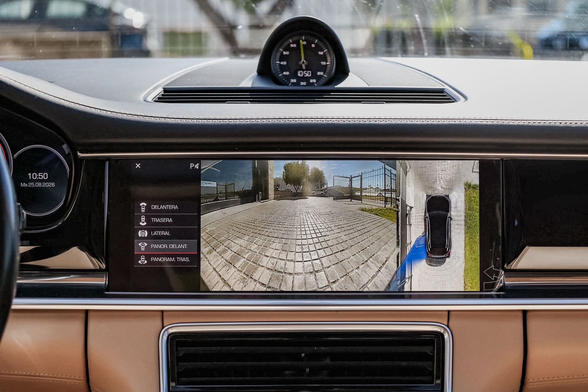 PORSCHE PANAMERA 4 E-HYBRID  