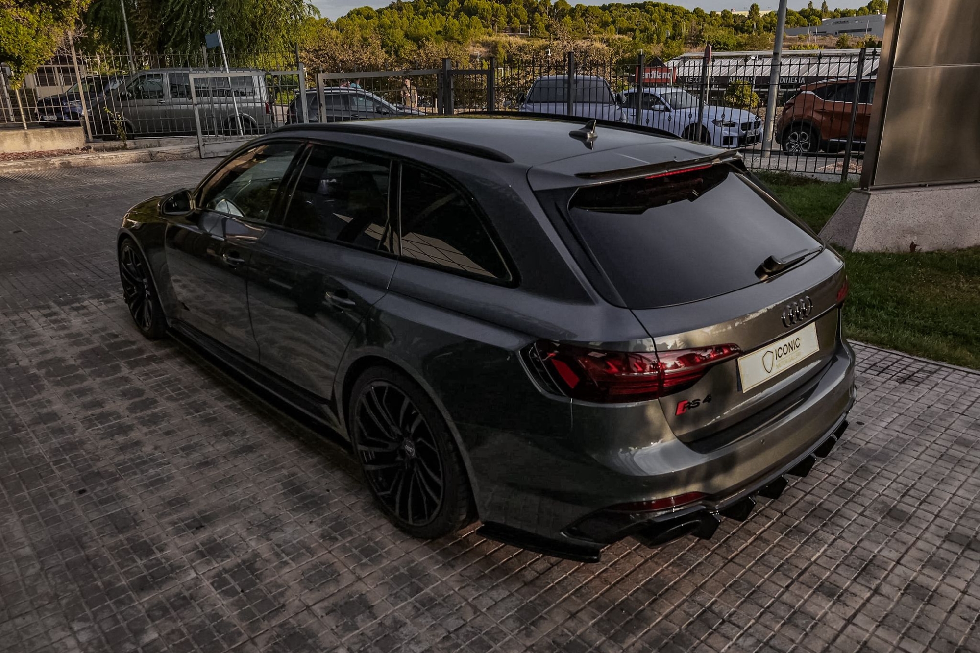 AUDI RS4 AVANT CARBON PACK