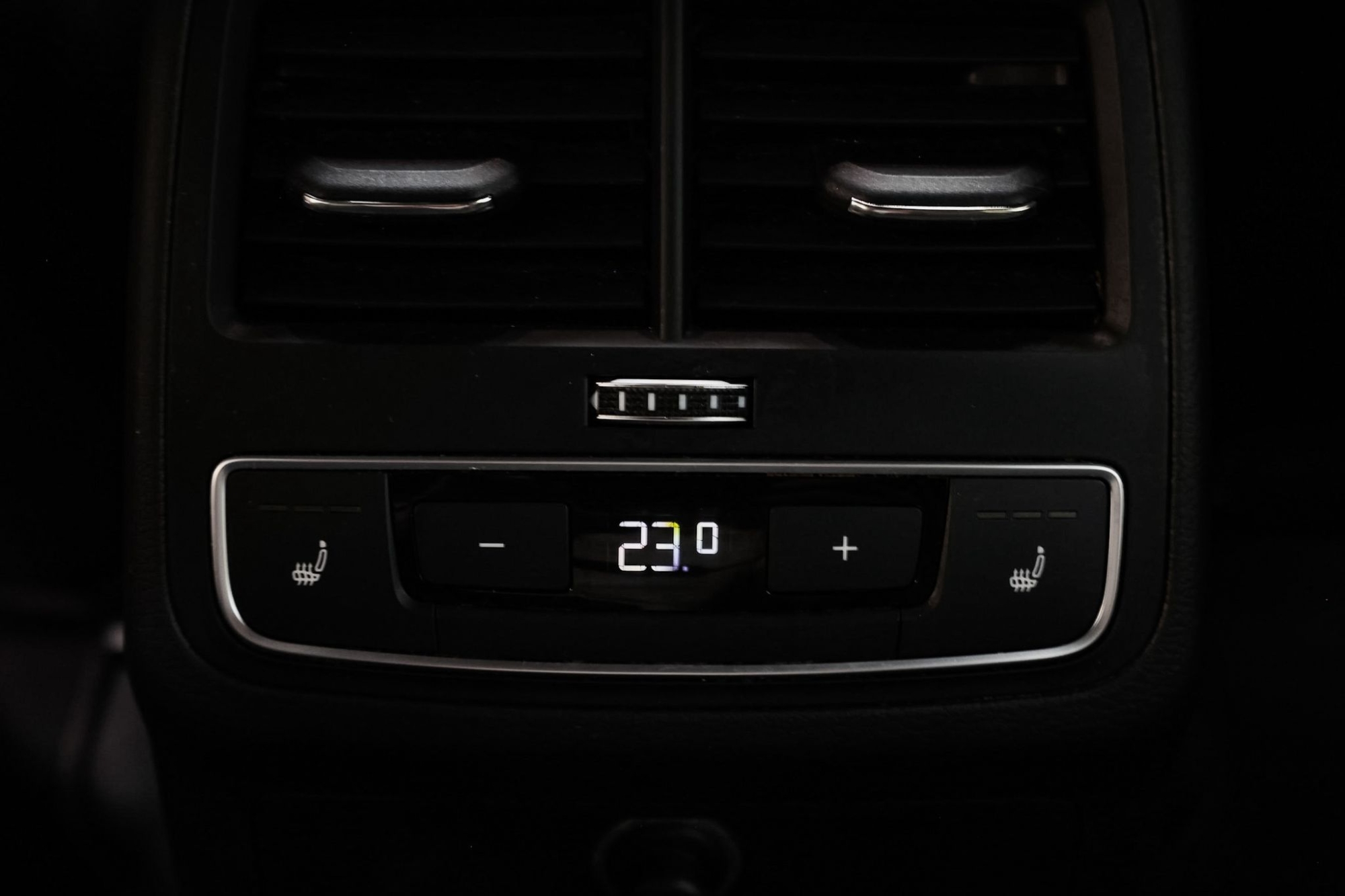 AUDI RS4 AVANT CARBON PACK
