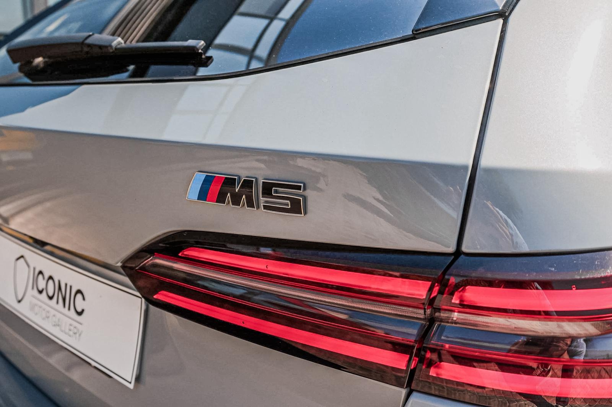 BMW M5 TOURING HYBRID XDRIVE