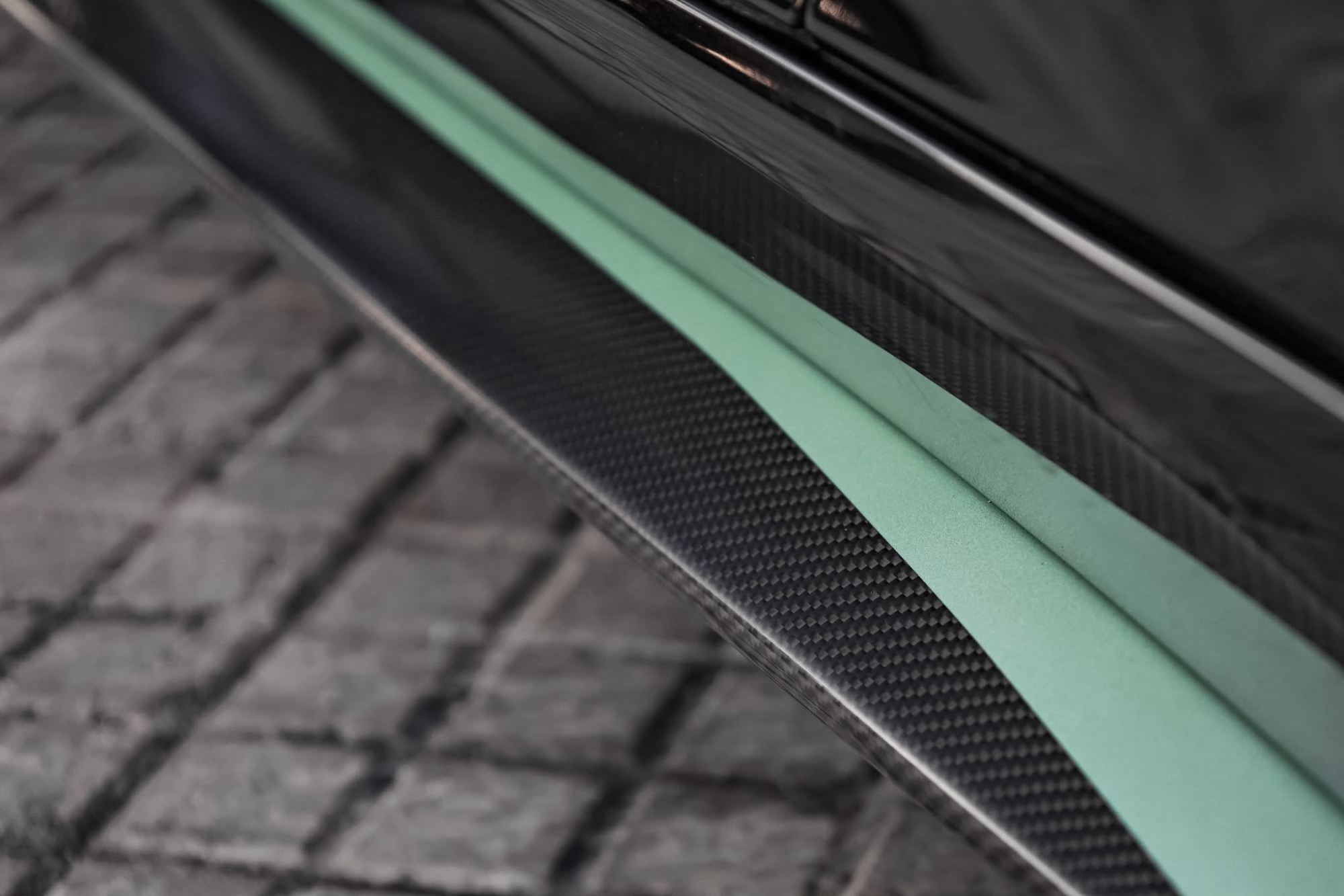 ASTON MARTIN VANQUISH S