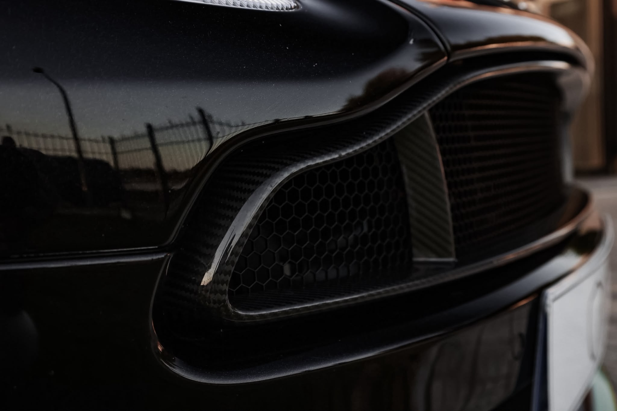 ASTON MARTIN VANQUISH S