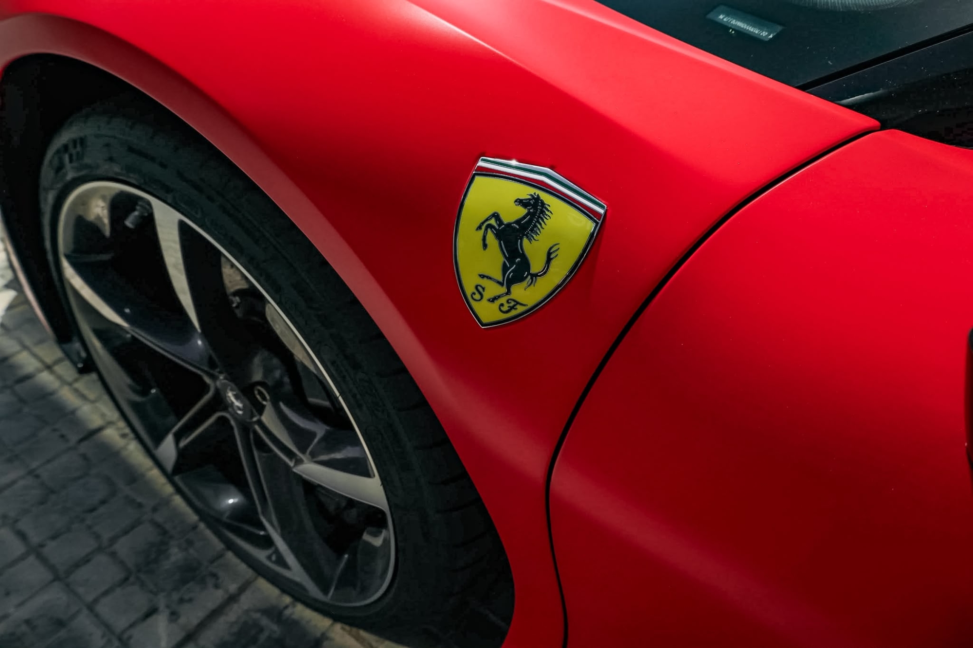 FERRARI SF90 STRADALE ASSETTO FIORANO