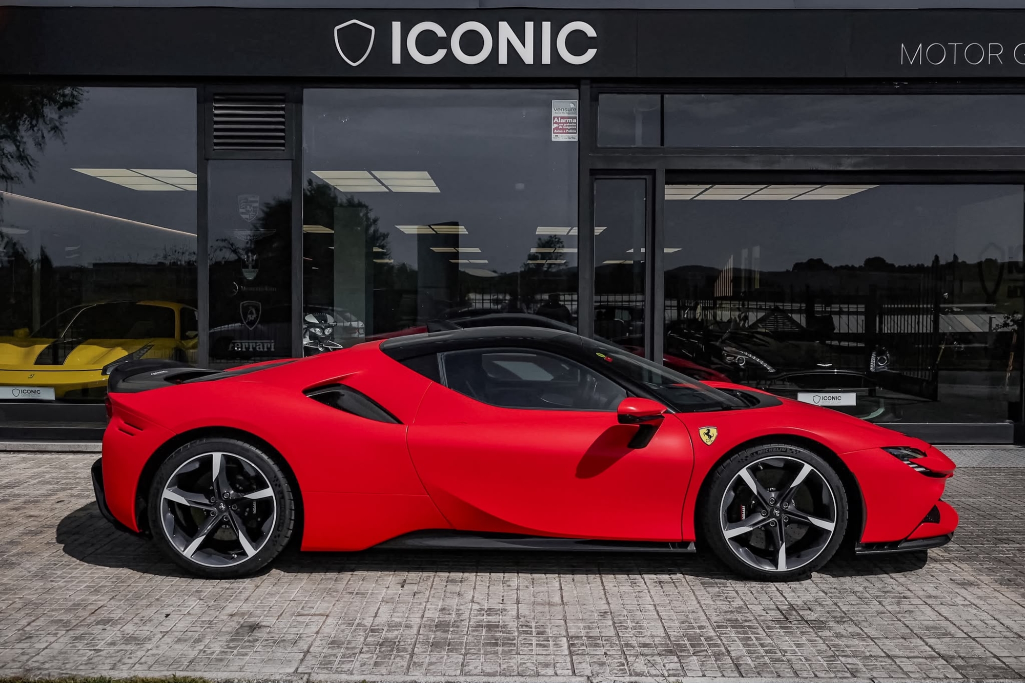 FERRARI SF90 STRADALE ASSETTO FIORANO