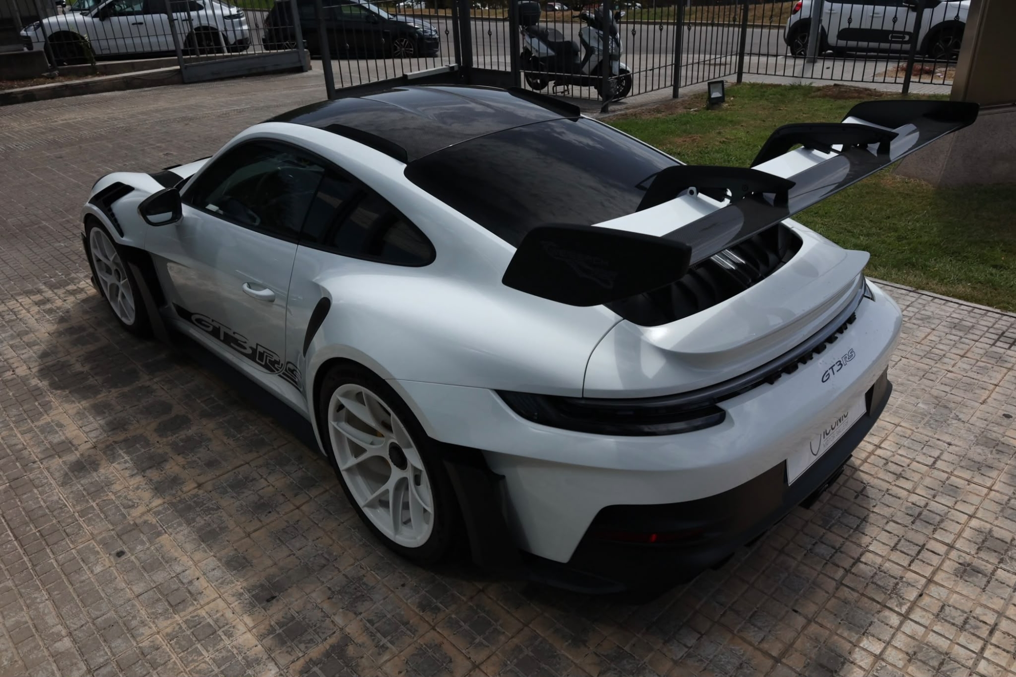 PORSCHE 911 992 GT3 RS WEISSACH PACKAGE