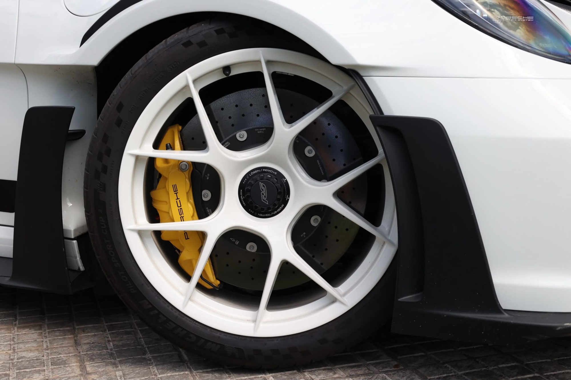 PORSCHE 911 992 GT3 RS WEISSACH PACKAGE