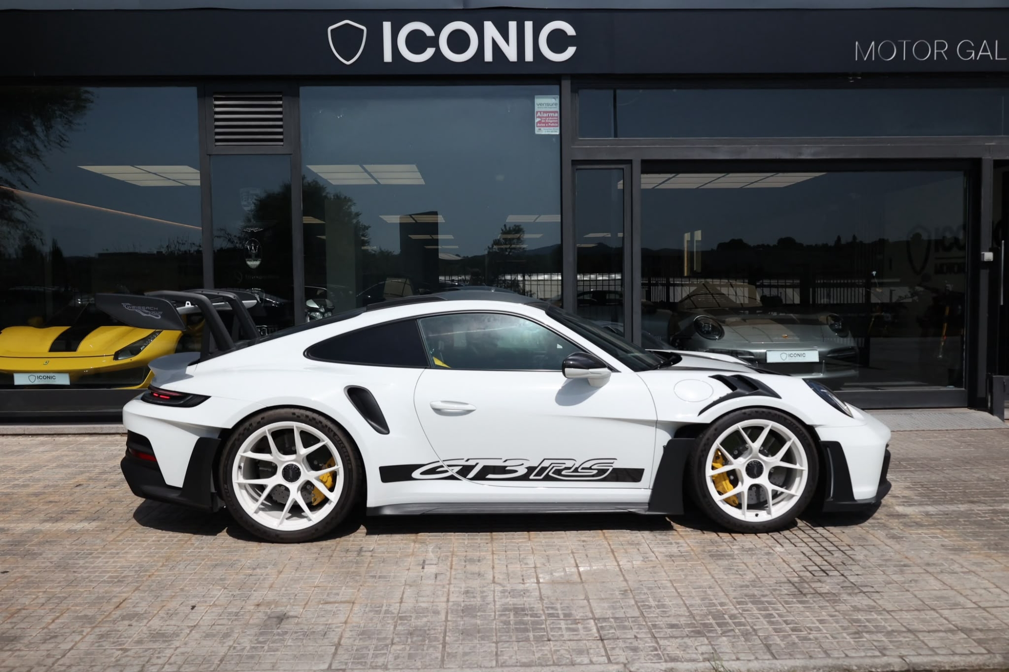 PORSCHE 911 992 GT3 RS WEISSACH PACKAGE