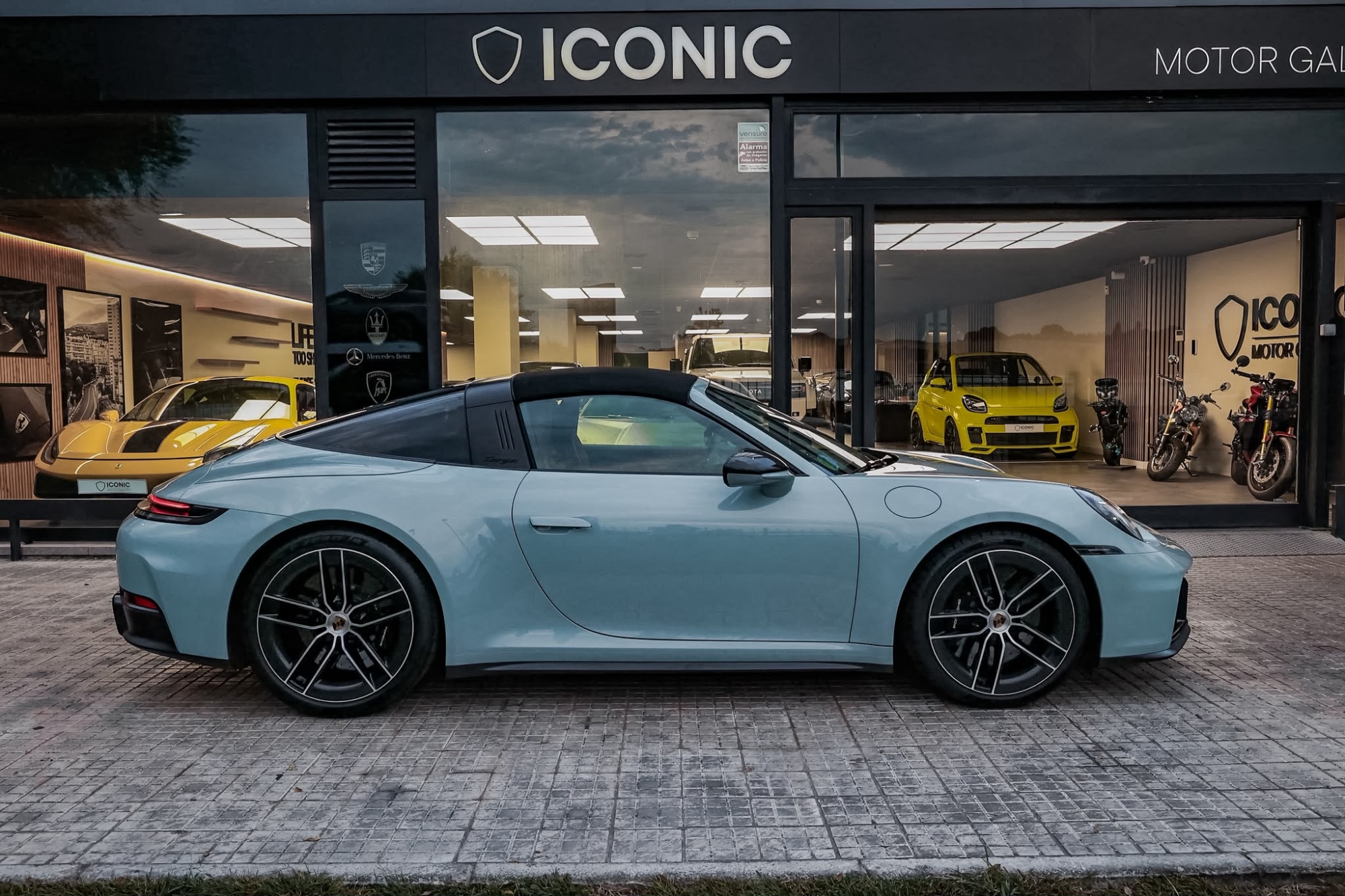 PORSCHE 911 992.2 TARGA 4 GTS