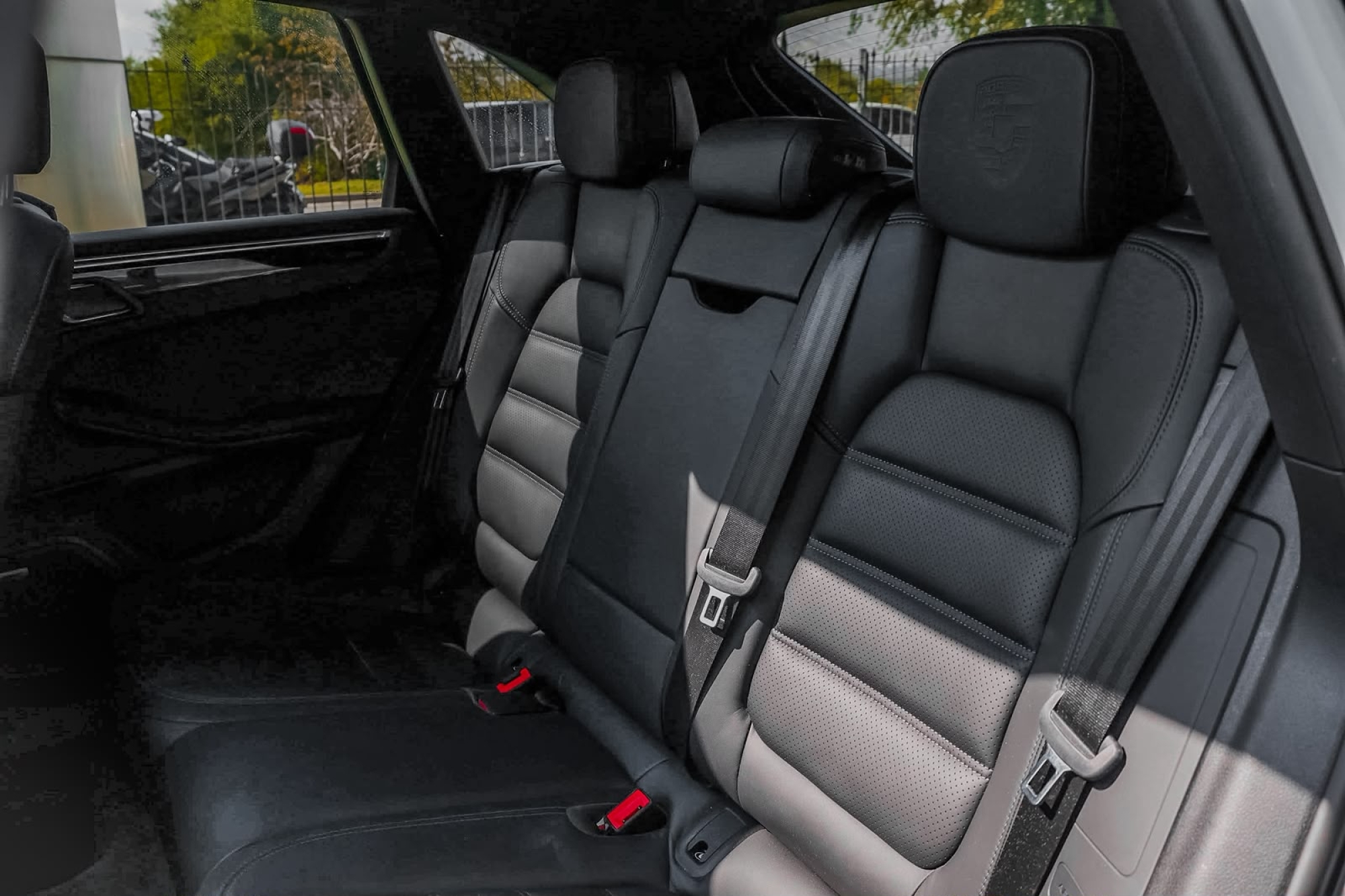 PORSCHE MACAN S