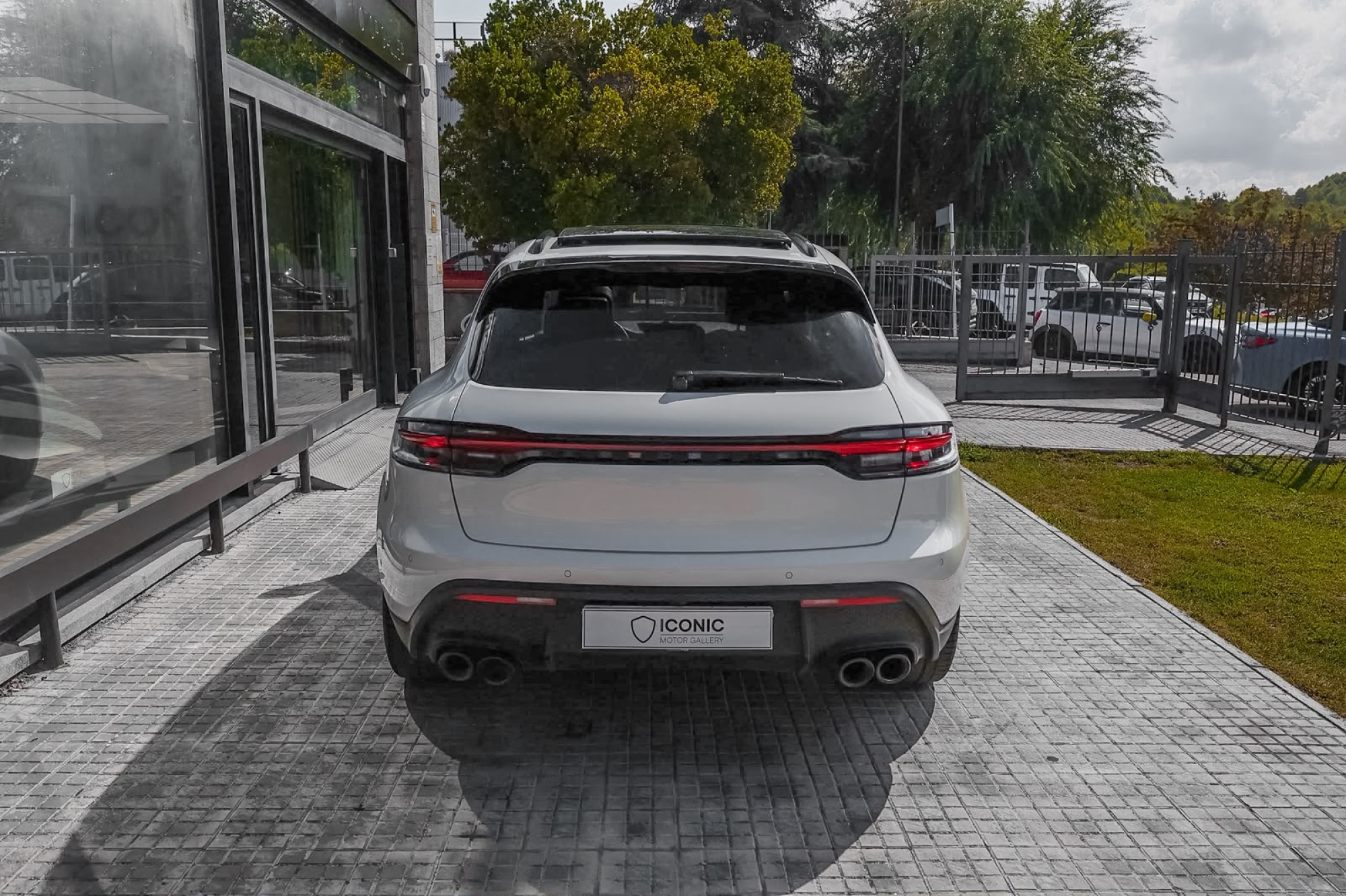 PORSCHE MACAN S