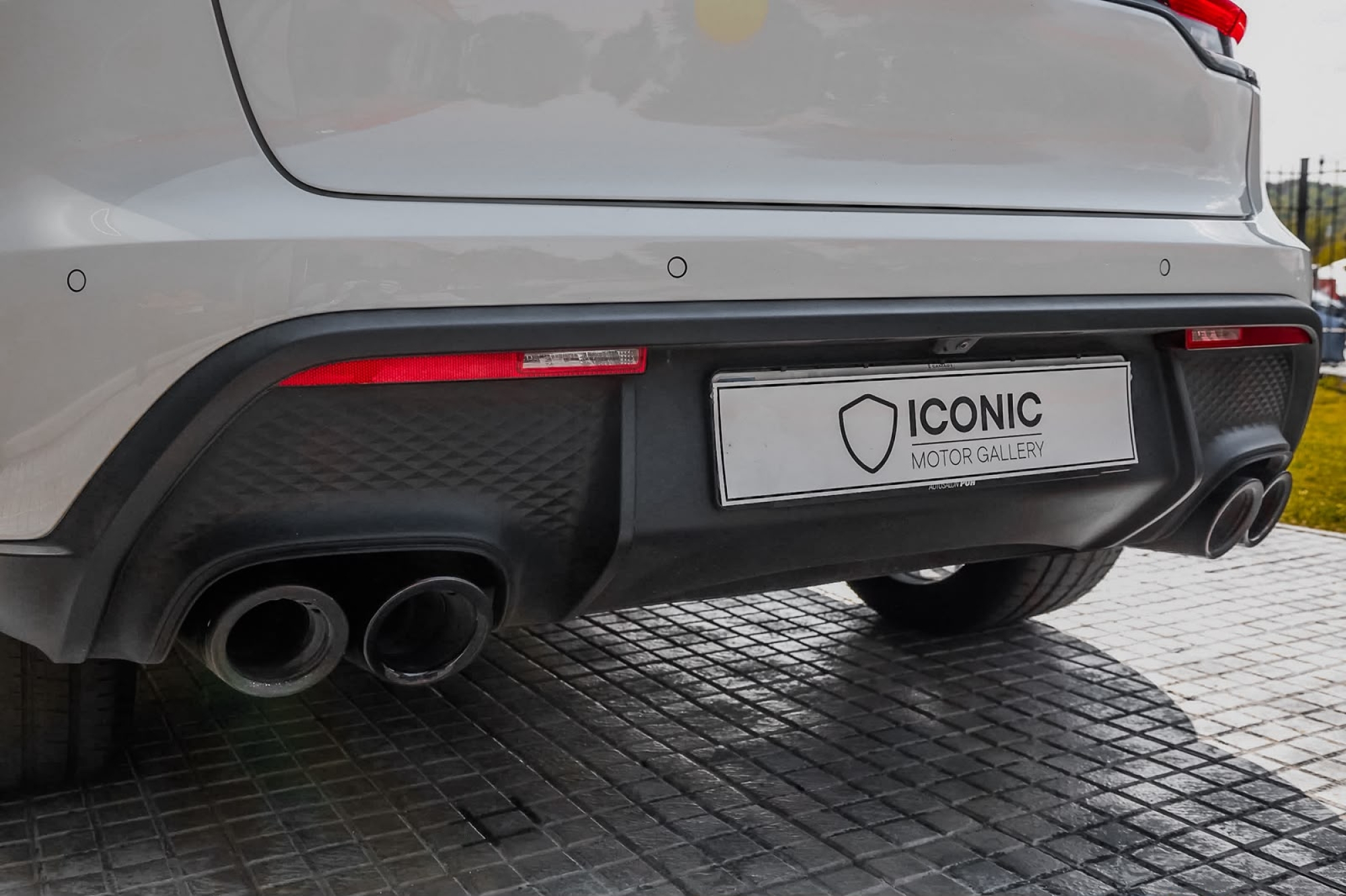 PORSCHE MACAN S