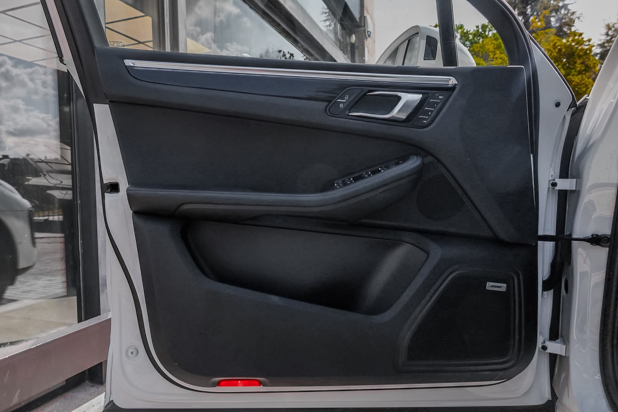 PORSCHE MACAN S