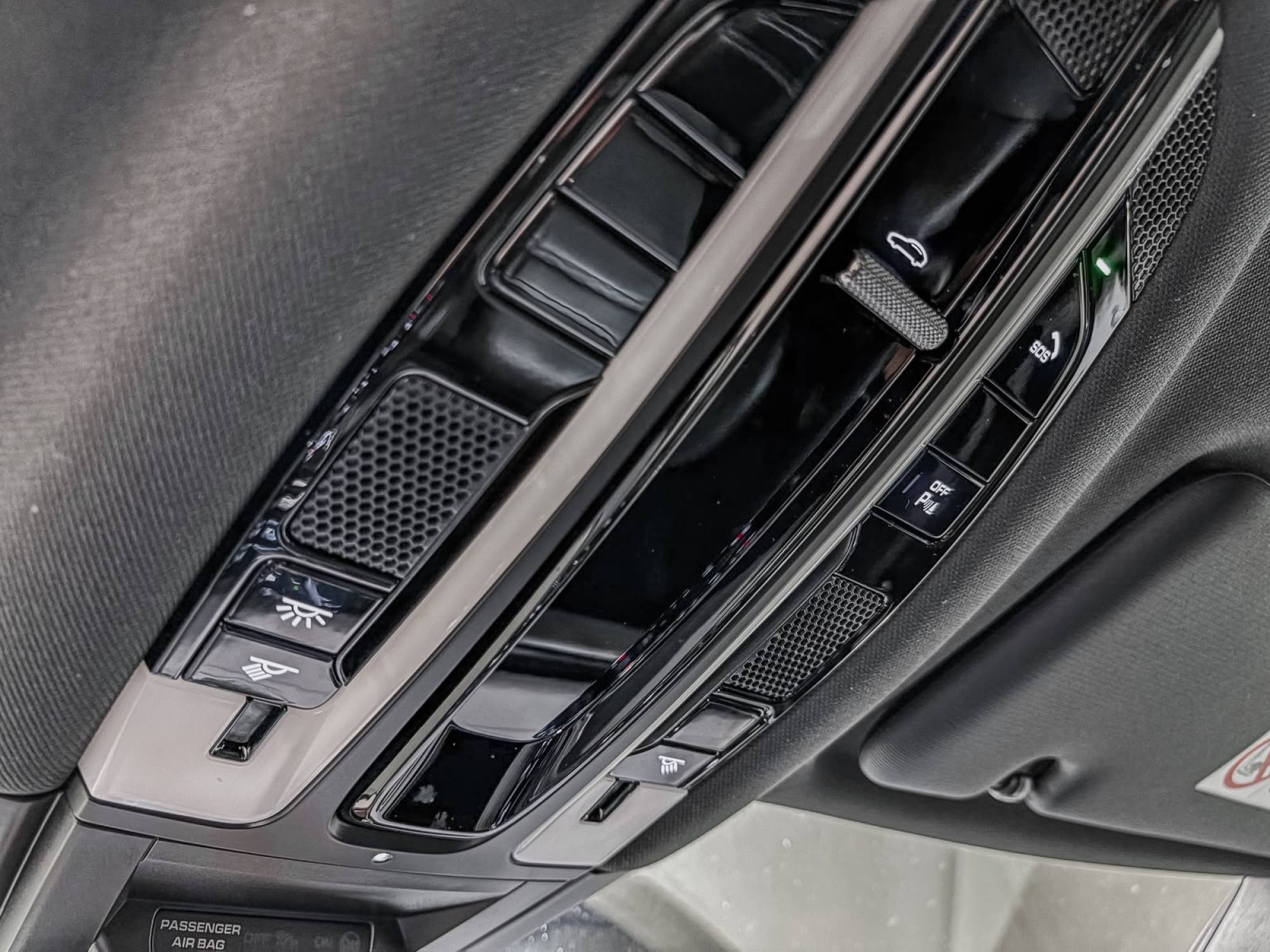 PORSCHE CAYENNE COUPÉ E-HYBRID