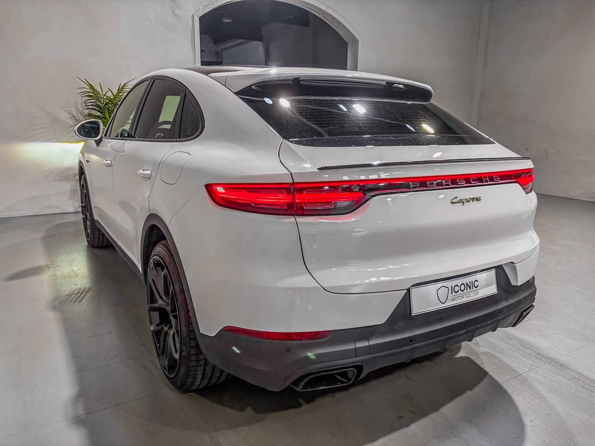PORSCHE CAYENNE COUPÉ E-HYBRID