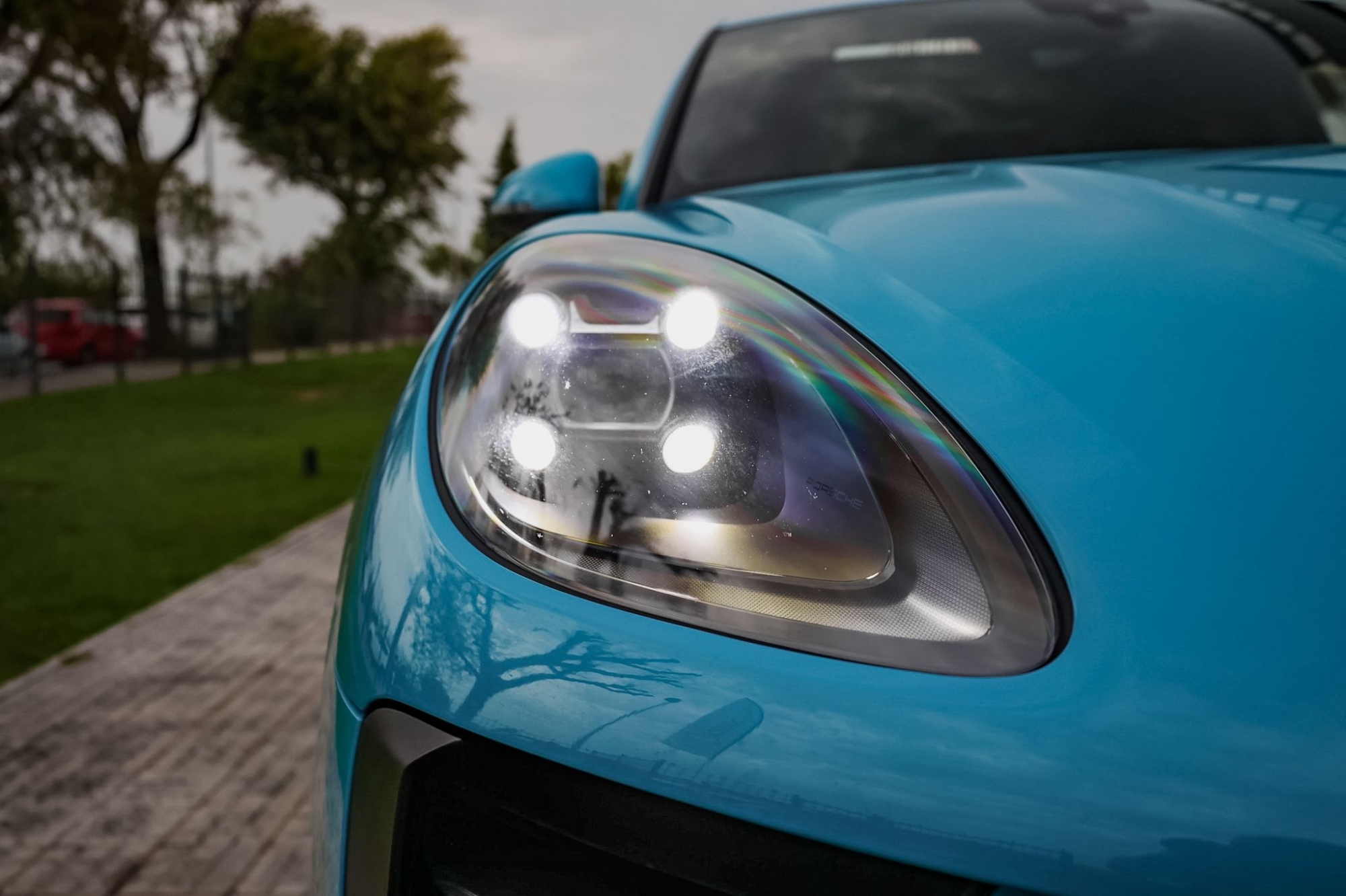 PORSCHE MACAN 