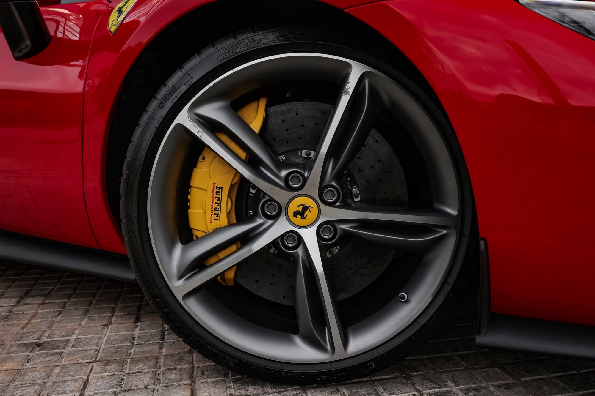 FERRARI 296 GTS