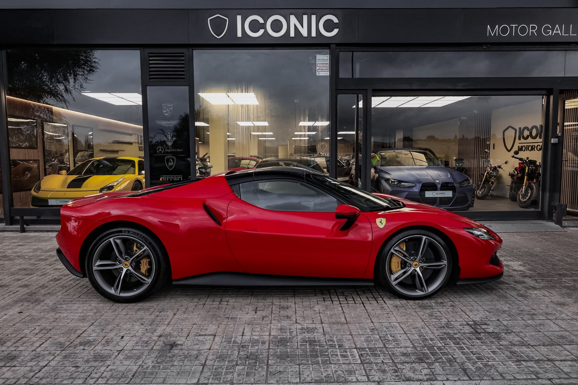 FERRARI 296 GTS
