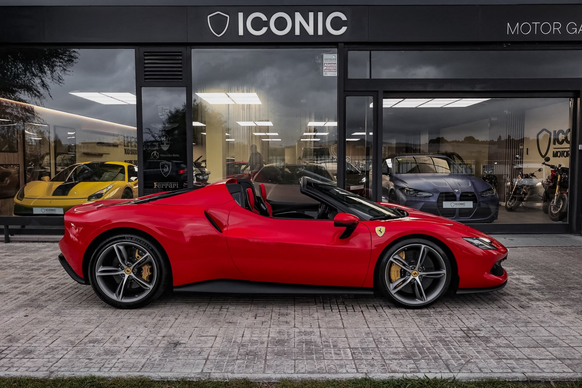 FERRARI 296 GTS