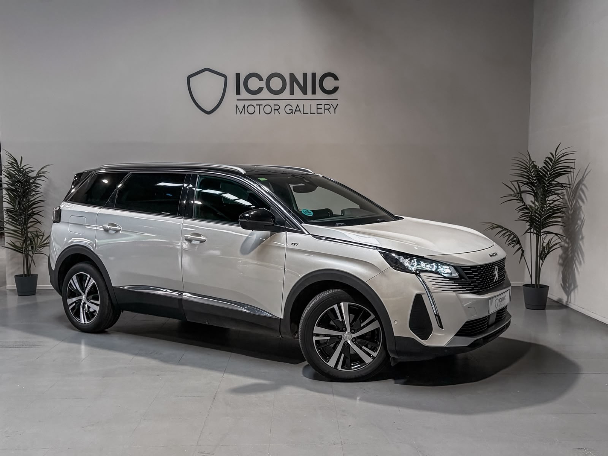 PEUGEOT 5008 GT