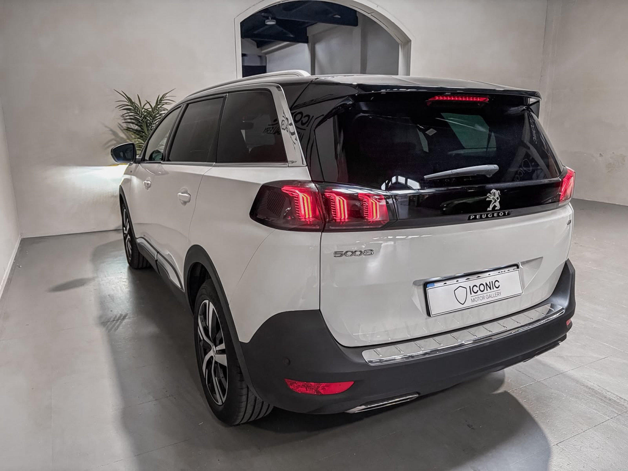 PEUGEOT 5008 GT