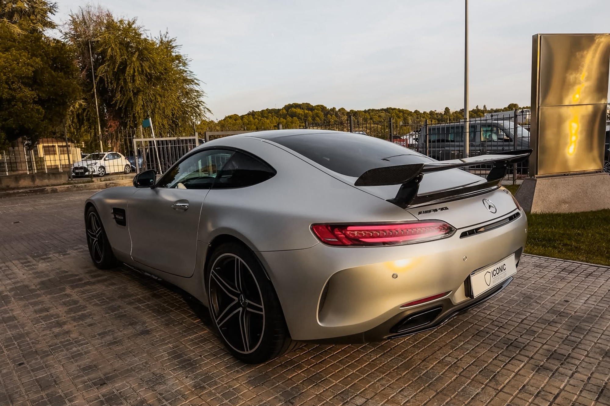 MERCEDES-BENZ AMG GT C
