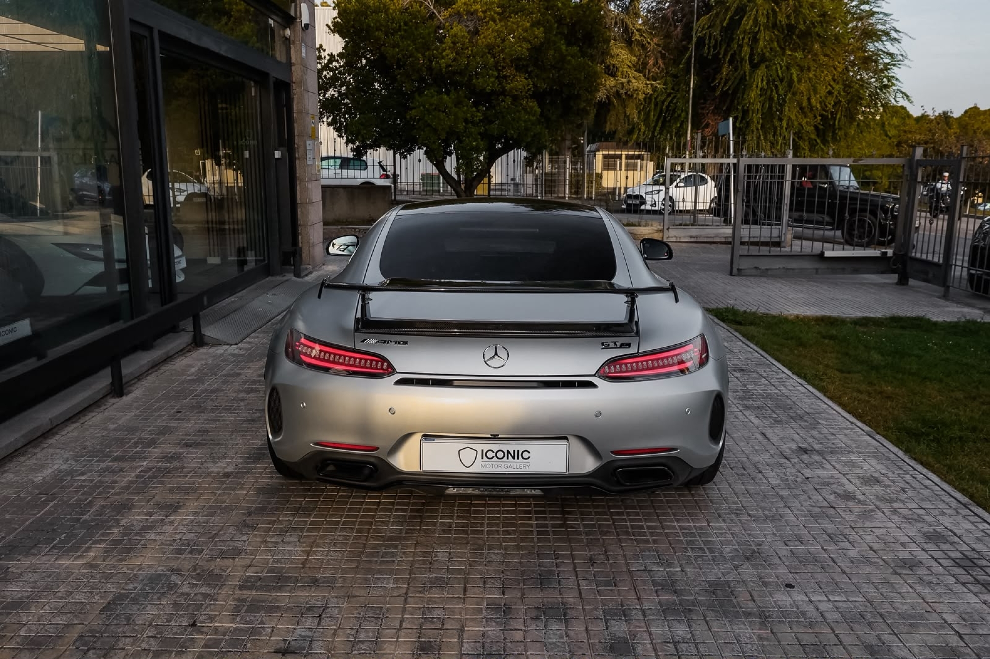 MERCEDES-BENZ AMG GT C