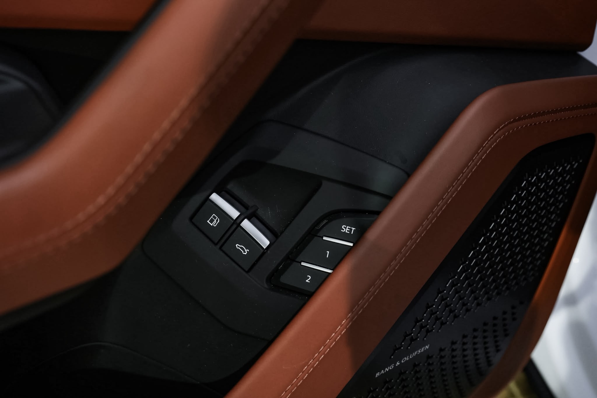 LAMBORGHINI URUS SE