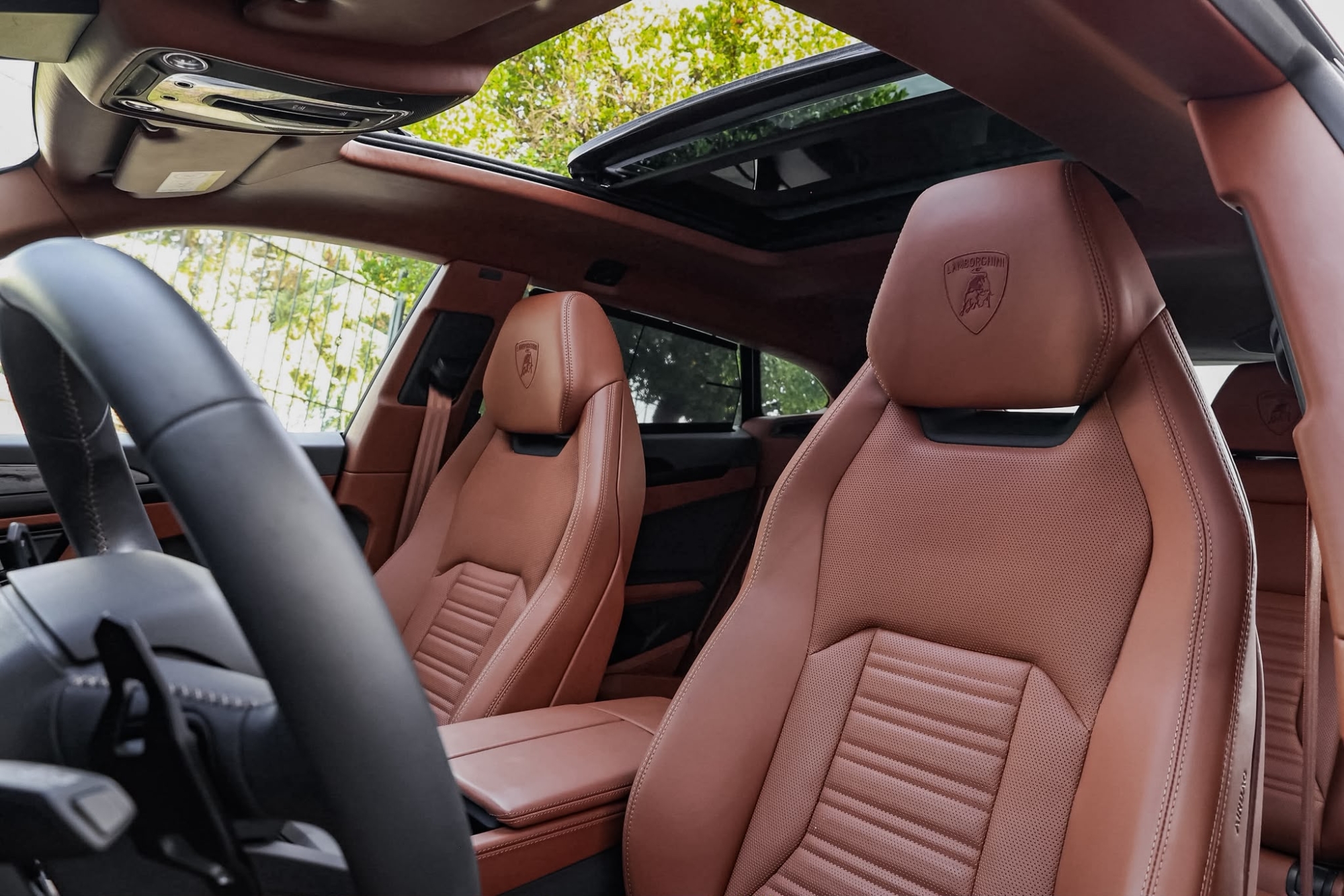 LAMBORGHINI URUS SE