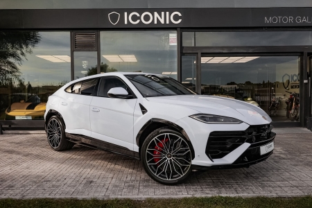 LAMBORGHINI URUS SE