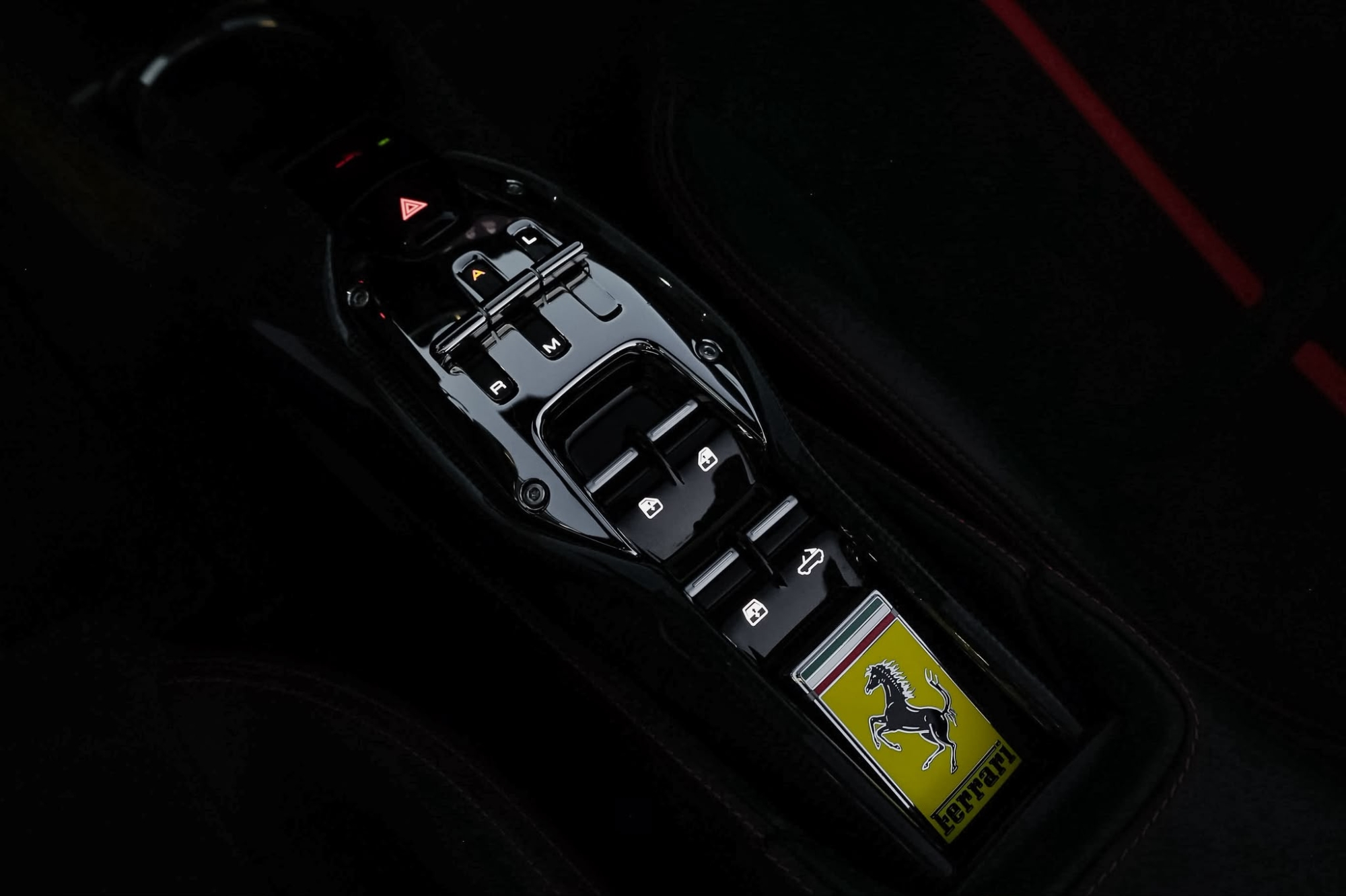 FERRARI SF90 SPYDER