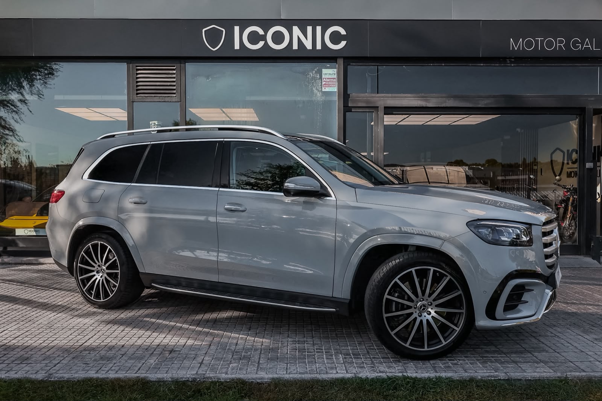 MERCEDES-BENZ GLS 450D 4MATIC