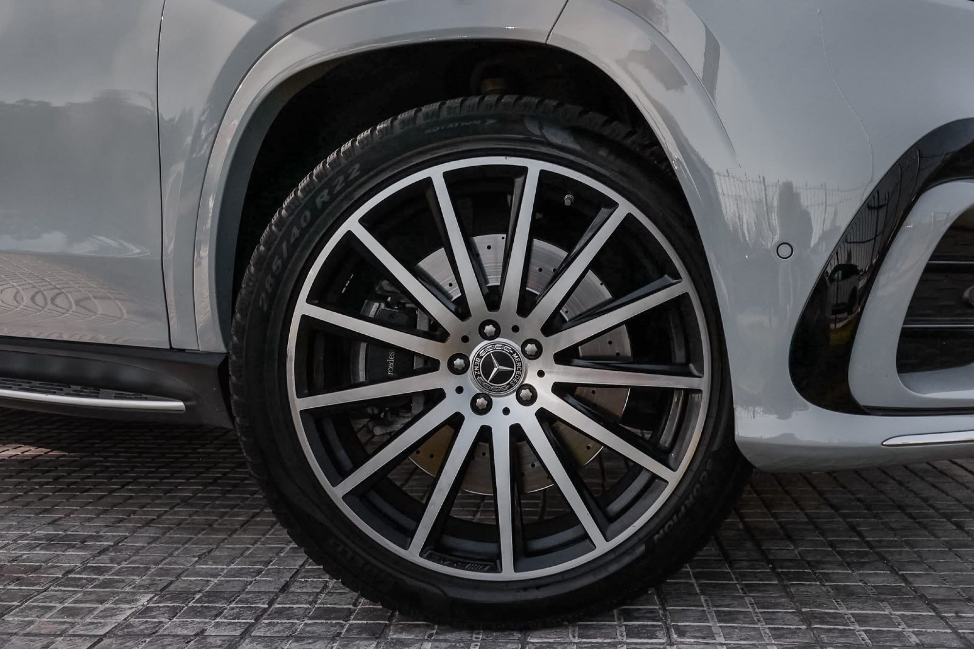 MERCEDES-BENZ GLS 450D 4MATIC