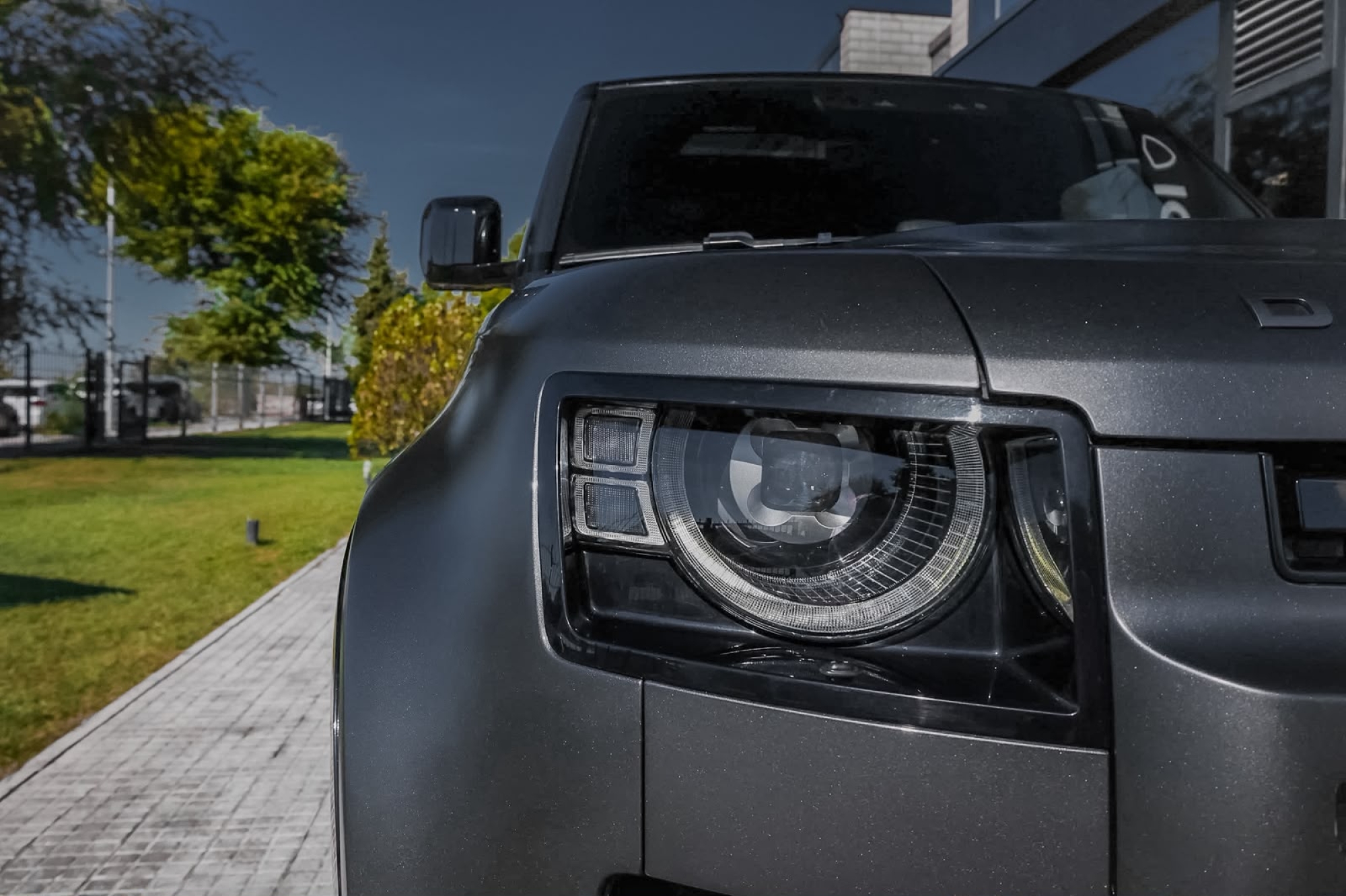 LAND ROVER DEFENDER 110 