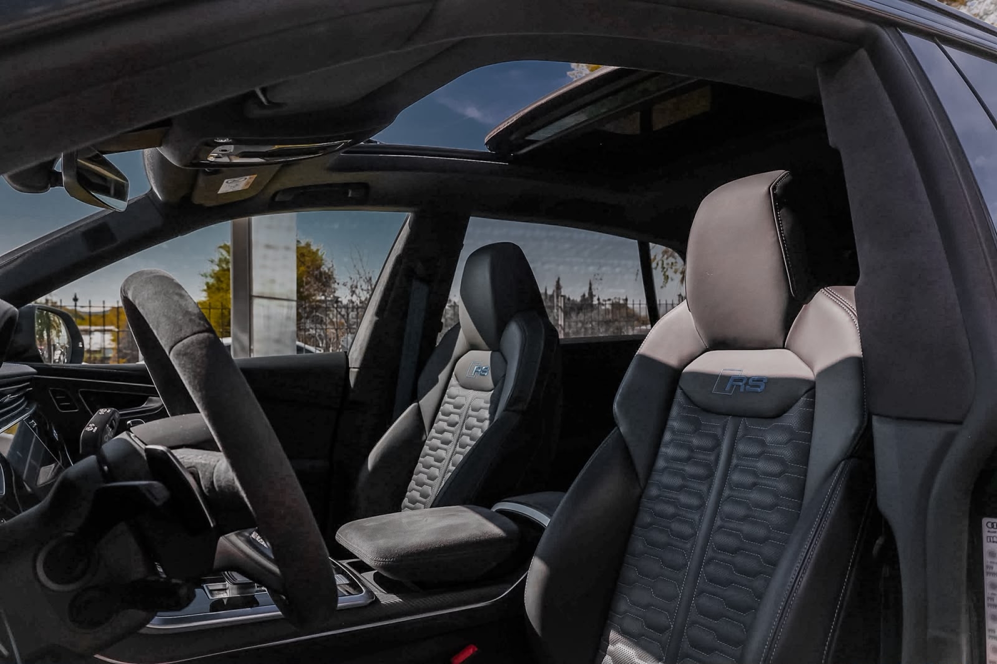 AUDI RSQ8 PERFORMANCE