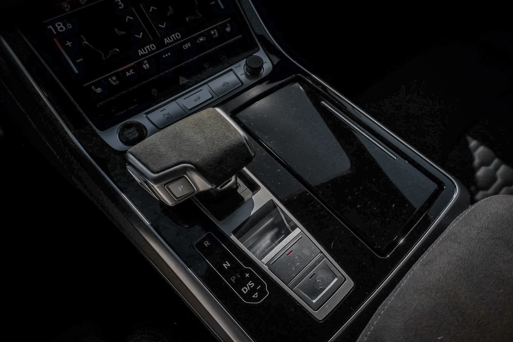 AUDI RSQ8 PERFORMANCE