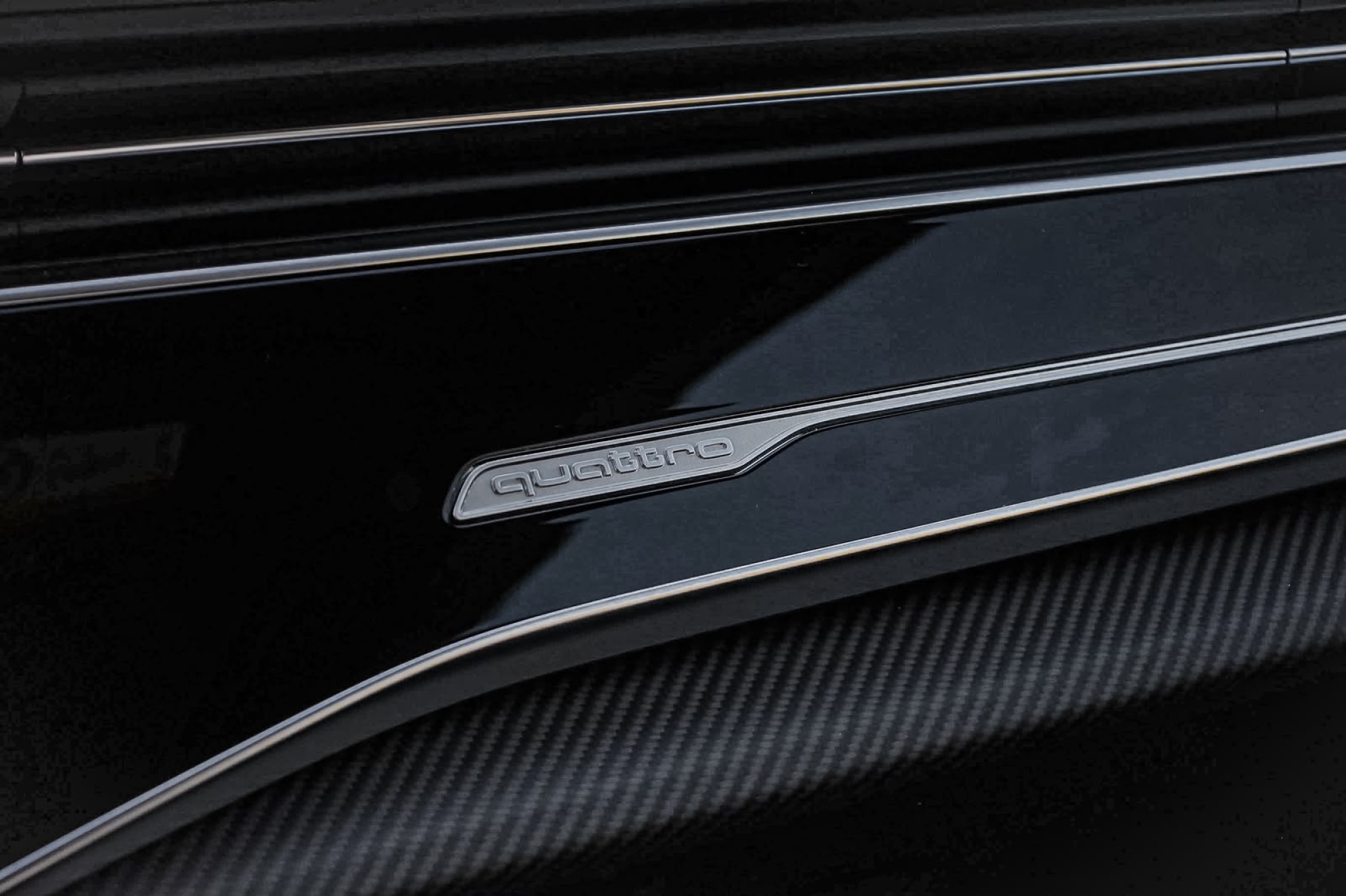 AUDI RSQ8 PERFORMANCE