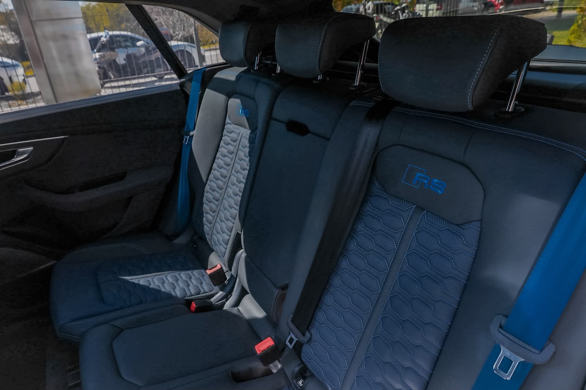 AUDI RSQ8 PERFORMANCE