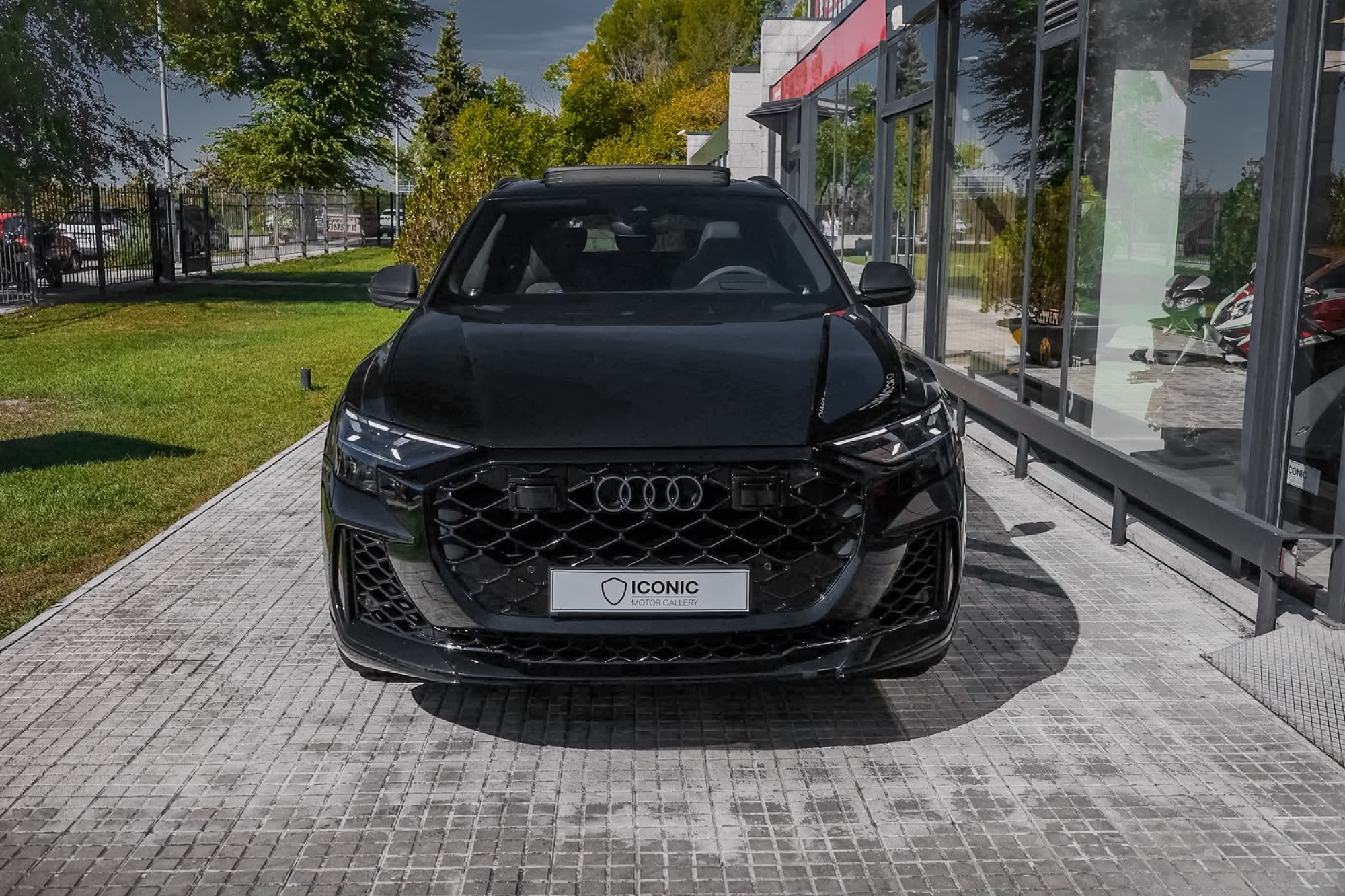 AUDI RSQ8 PERFORMANCE