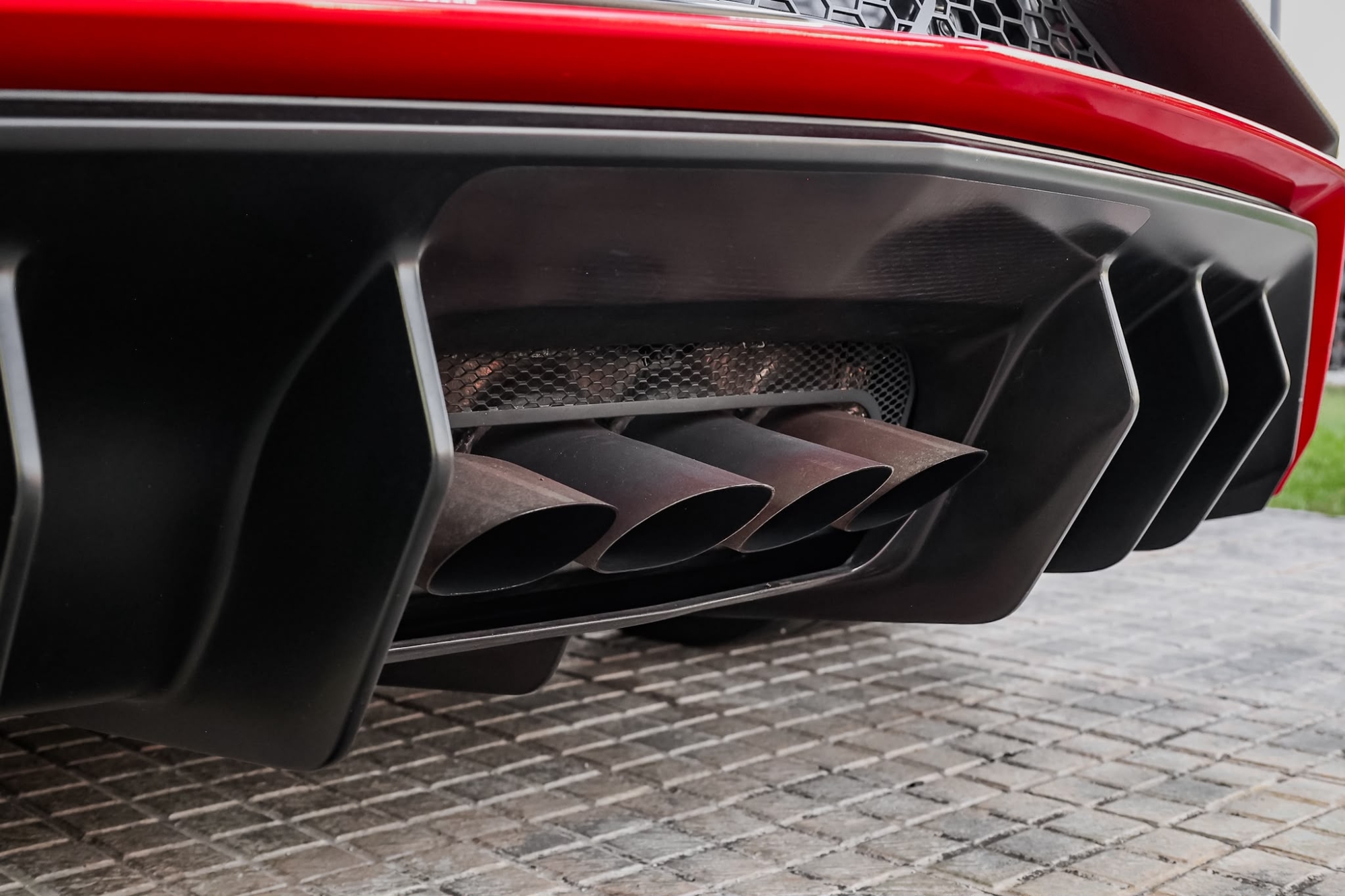 LAMBORGHINI AVENTADOR SV