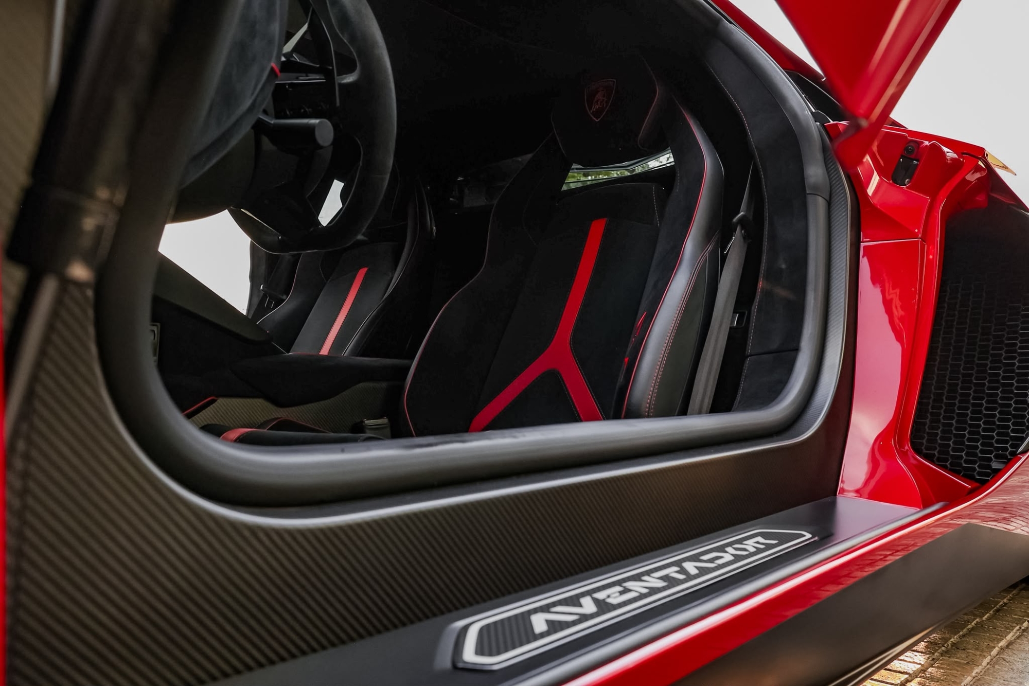 LAMBORGHINI AVENTADOR SV